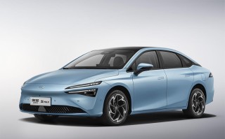 广汽埃安AION S Max正式上市：定位纯电轿车 续航更高610km