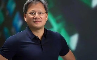 最"卷""皮衣刀客"？狂奔中的黄仁勋如何一次次死里逃生