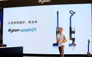 戴森WashG1洗地机发布：固液分离设计，不依赖吸力打造洗地新思路