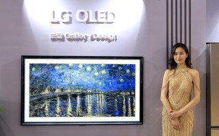 LG发布两款OLED电视 用CX系列竖立游戏TV标杆