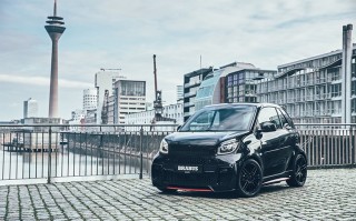 巴博斯推改装版Smart EQ 92R： *** 50台 售价约合35.7万元