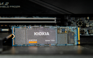 铠侠展示PCIe 5.0 SSD性能：读取速度达14GB/s