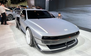 现代N Visino 74概念车亮相2022洛杉矶车展，续航超过600km
