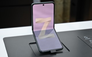 三星Galaxy Z Flip4规格初步曝光 增大电池容量提升续航表现