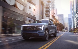 福特F-150 LIGHTNING官图发布：两款动力 更高563马力