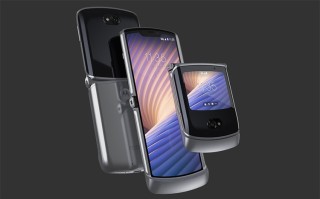 摩托罗拉折叠屏手机Razr 5G正式发布：搭载骁龙765G处理器 国行今晚亮相