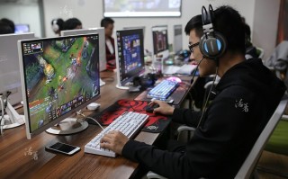 探访电竞培训学院，揭秘职业选手追梦之路