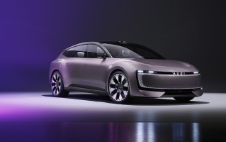 奥迪发布新豪华电动品牌AUDI，不能挂四个圈，你还买吗？