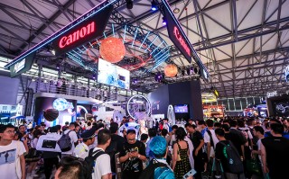 佳能登陆第21届ChinaJoy，“看我佳”与观众们一起打破次元壁！