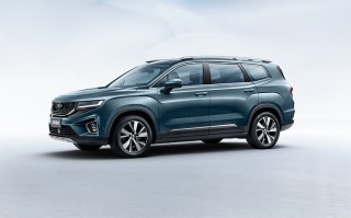 吉利豪越正式开启预售：定位中型SUV 预售10.88万元起