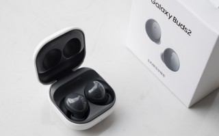 三星Galaxy Buds2新固件支持空间音频 适配操作系统从One UI 3.1起步