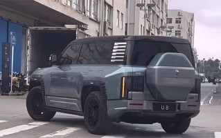 仰望U8实车谍照曝光 或将于上海车展期间正式亮相