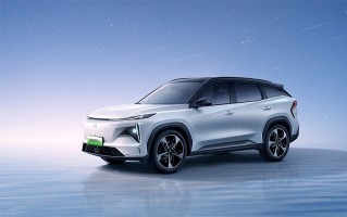 吉利银河L7正式上市：起售价13.87万元 更高续航1370km