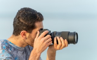 腾龙70-180mm F2.8 G2支持120FPS连拍，只是挨了索尼一刀