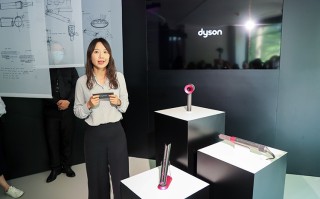 戴森吹风机发布全新防飞翘风嘴 轻松搭载顺滑造型
