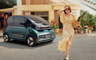 KiWi EV"时髦金"内饰高定版正式上市 售价8.98万元