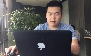 红尘君：曾在工地搬砖 如今写LOL攻略月入过万