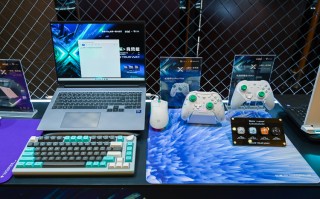 首批搭载欧拉个性化大模型，机械师曙光16 Air与星闪外设套装同亮相
