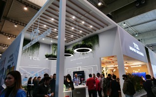 MWC2023 | TCL 40系列再添3款新机，加速5G手机普及，同时发布护眼新平板