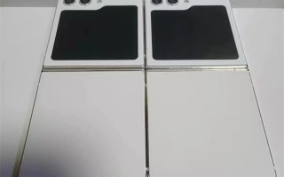 三星Galaxy Z Flip 5模型机曝光，新的水滴式铰链看来还是不行