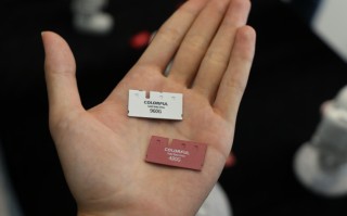 七彩虹联合江波龙发布全球最小体积固态硬盘 比M.2体积更小