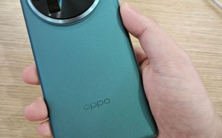 OPPO Find X6系列疑似真机曝光，后置硕大圆形摄像模组