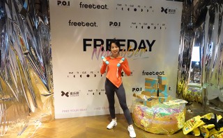 时尚小巧便携，科学指导健身 FREEBEAT圆气智能哑铃助你塑造完美身形