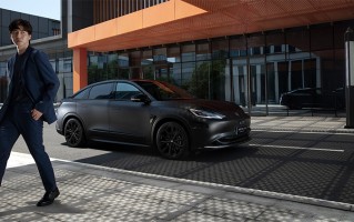 极狐阿尔法S华为HI量产版已进入道路测试阶段 预计年底开启交付