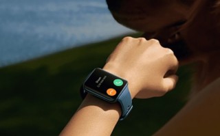 OPPO Watch 2将于7月27日发布 依旧方形屏幕运行ColorOS系统