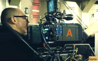 为了卖Vision Pro，苹果造出了8K 3D电影摄像机