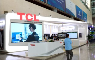 InfoComm 2020 | TCL V30智能会议平板多场景解决方案亮相展会现场 