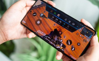 Redmi K50电竞版配置曝光 采用华星光电屏幕并加入游戏肩键