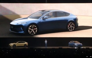 更高续航再超1000公里：蔚来发布ET5汽车，2022年9月交付