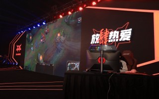 为电竞爱好者呐喊助威，三星玄龙骑士显示器现身JDG 4周年活动现场