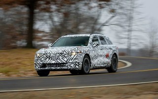 讴歌全新纯电SUV谍照曝光，续航或达700km，最快2023年上半年亮相