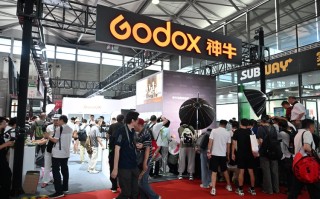神牛全线产品亮相2024 P&amp;I 新品AD600Pro II、P260C Pro无一缺席