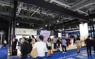 CIIE2021丨进博会特斯拉展台，真实解析"上海超级工厂"