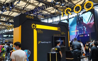 ChinaJoy 2020丨iQOO亮相CJ  带来120W快充展示