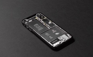 买iPhone 16要不要AppleCare+？ 看看近乎千元的保外电池费用吧