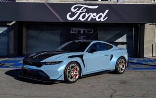 826马力大V8，对标911GT3！售价230多万的福特Mustang来了