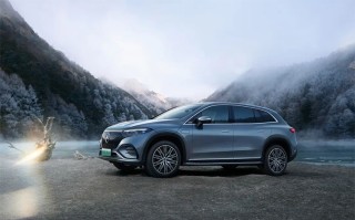 奔驰纯电EQS SUV正式上市：更高续航742km 售价91.05万元起