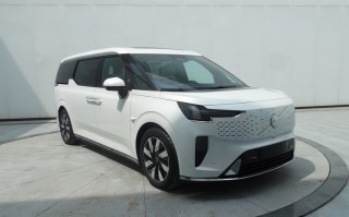 极氪009换壳？沃尔沃首款纯电MPV EM90亮相