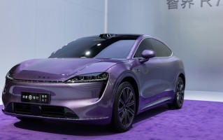 华为智界R7亮相成都车展：800V架构，首款轿跑SUV车型