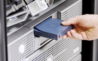 富士公布磁带存储技术路线图 400TB容量2030年量产
