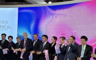 CIIE2023丨欧莱雅"美一个你"美妆黑科技震撼进博会