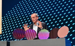 英特尔计划2028年冲击10A工艺：未来五年投资1000亿美元