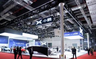 2021上海车展 | 小鹏展示第五代飞行器：P5自动驾驶汽车显神通