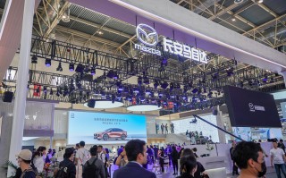 长安马自达在北京车展全球首发EZ-6，提供纯电与增程双版本