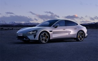 小米SU7电池衰减超过限值可免费更换，标准向特斯拉Model 3/Y看齐