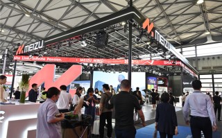 2023MWC丨星纪魅族20INFINITY无界版亮相 ，Flyme Auto引领车机交互新系统
